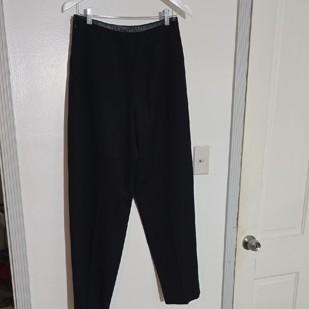 EENK Q for Quintessence Geometric Black Pants